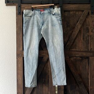 Guess Médium Rise Skinny Scotch Fit 40x32
